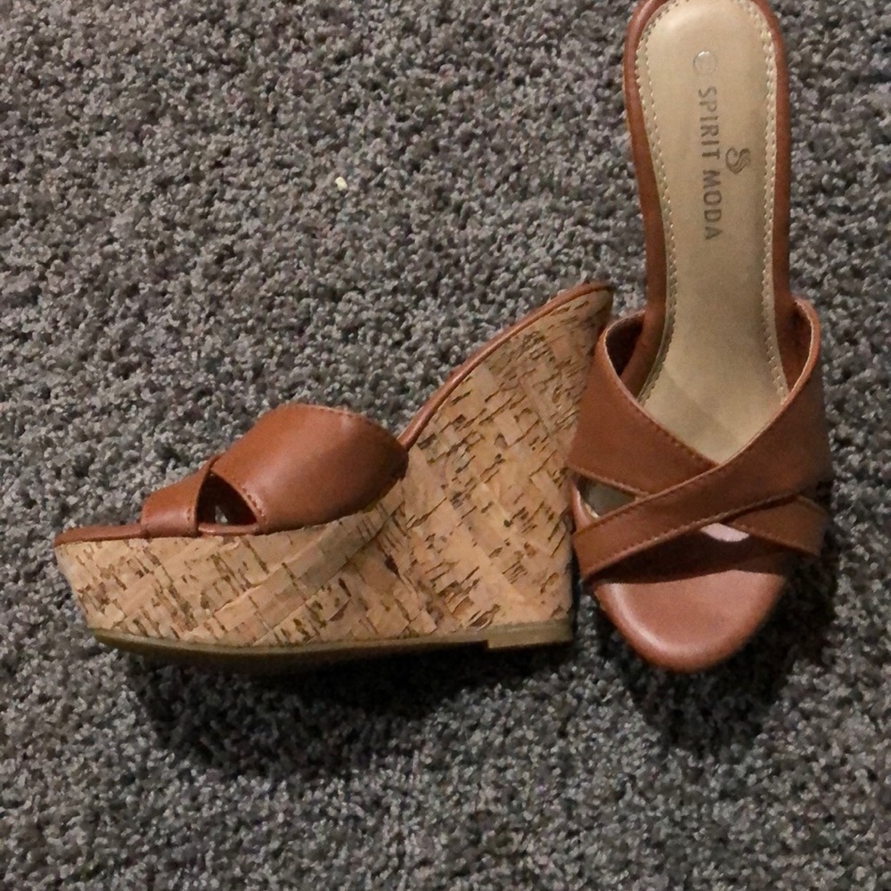Wedge Sandals- NEW - Picture 2 of 3